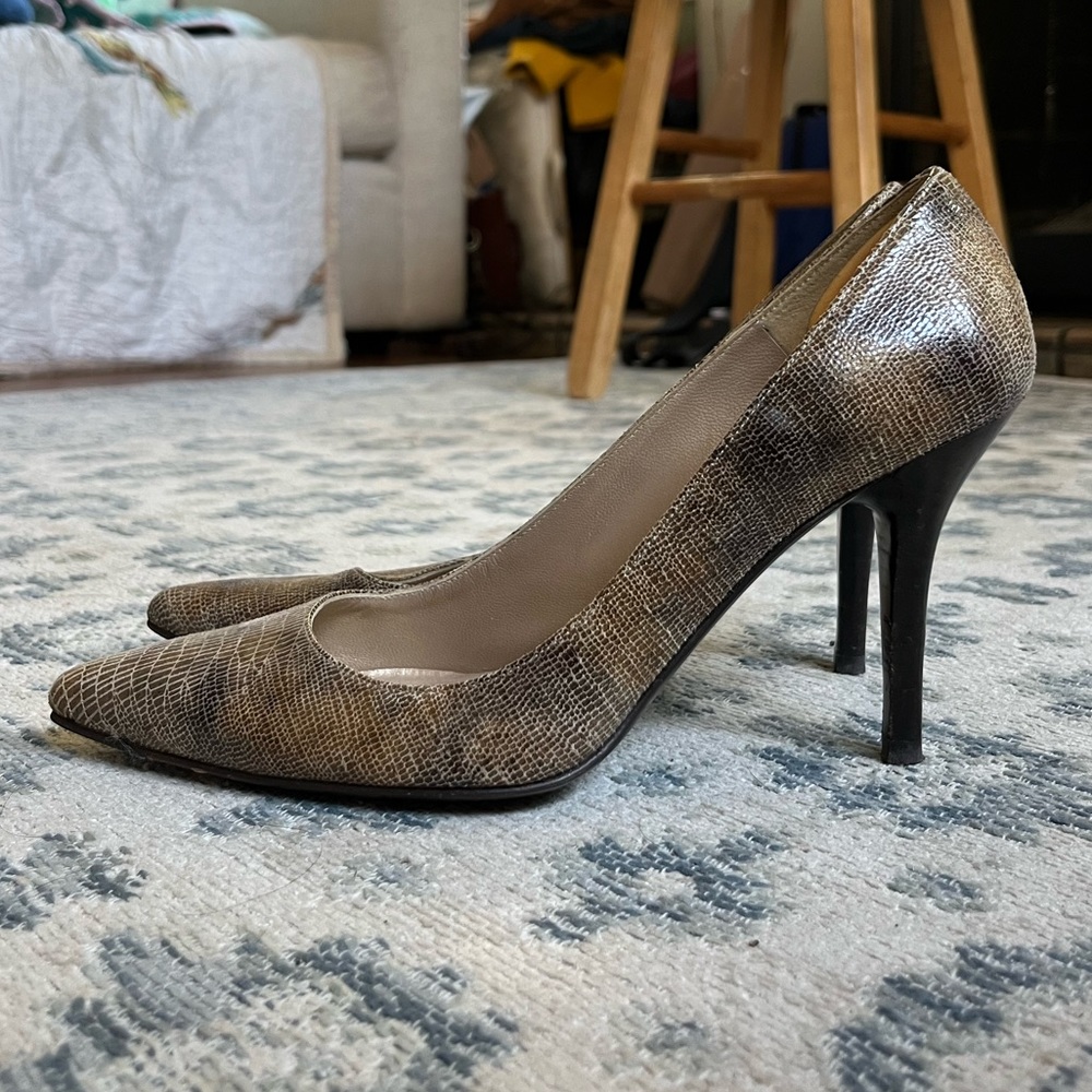 Vintage Stuart Weitzman crocodile print heels